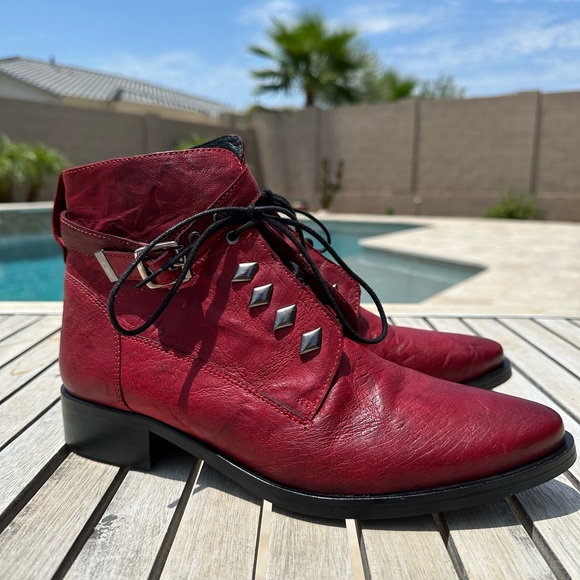 Regard Vintage Red Leather Booties - Picture 9 of 9